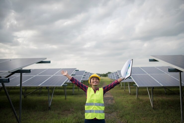 From Training to Employment: Navigating Career Opportunities in the Clean Technology Sector